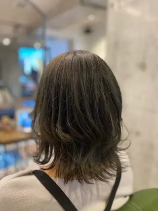 ミディアム カラー 山﨑 優真のヘアスタイル