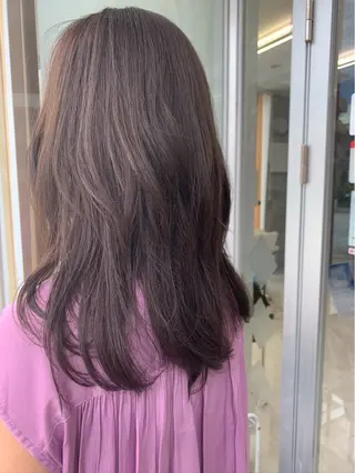 カラー TERUYA shionのヘアスタイル