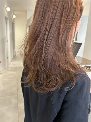 セミロング カラー オリーブベージュ/ ブリーチなし透明感のヘアスタイル