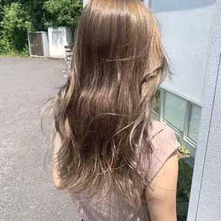 ロング カラー 綿貫 美雪のヘアスタイル