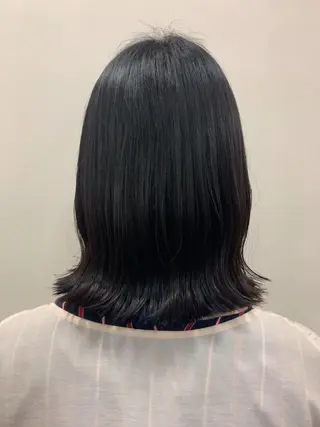 ミディアム カラー おせ ちさとのヘアスタイル