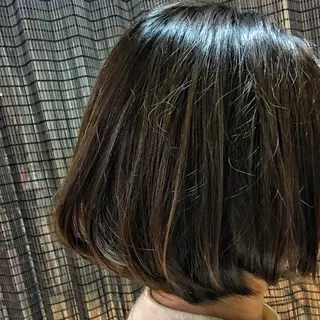 ショート カラー 冨田 義智のヘアスタイル