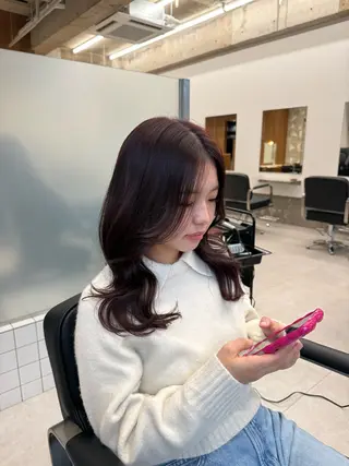 ミディアム カラー ヘアアレンジ 縮毛矯正+モテカラー 🎀✨MIHOのヘアスタイル