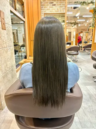 カラー 佐藤 遥菜のヘアスタイル