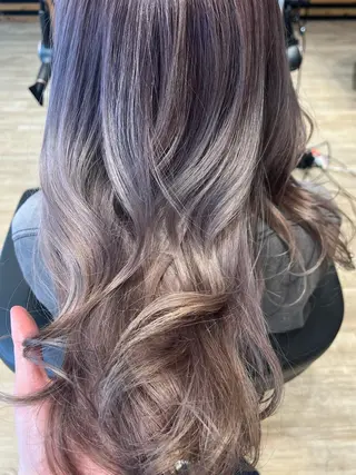 カラー 早川 真幸のヘアスタイル