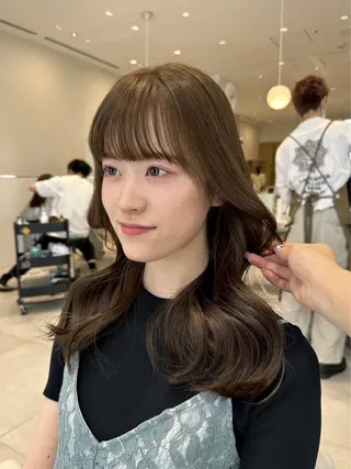 セミロング カラー ヘアアレンジ 🤎小顔レイヤー /ベージュ🤎友香のヘアスタイル