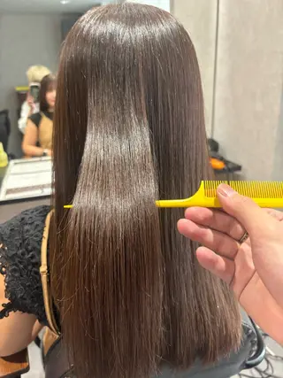 ロング かがみ/メンテナンス カット無料のヘアスタイル