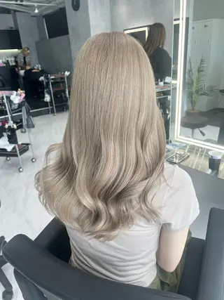 カラー SALOWIN栄 高須大貴のヘアスタイル