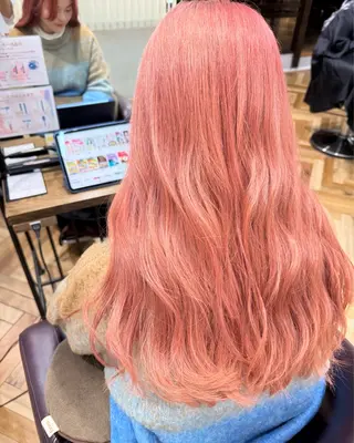 ロング カラー パーマ ヘアアレンジ ハイトーン特化🤍 浦住のヘアスタイル