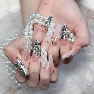 ネイル Maggie Nail🦩のネイルデザイン