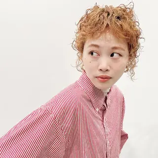 ミディアム カラー パーマ ヘアアレンジ アラキチヒロ THE REMMYのヘアスタイル