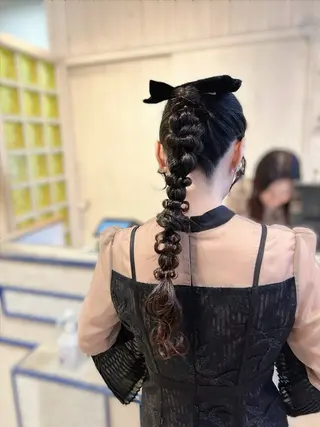 ロング ヘアアレンジ🪿イデ ミユウ🪿のヘアスタイル
