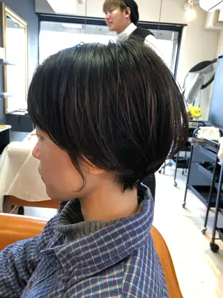 ショート レイヤーカット 早崎太生のヘアスタイル
