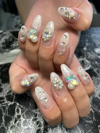 セミロング ネイル ✴︎ Delightのネイルデザイン