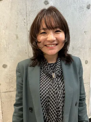 ミディアム カラー パーマ ショートウルフくせ毛 お任せくださいのヘアスタイル