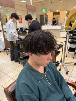 ショート パーマ スパイキーショート/ メンズパーマ/関内涼のヘアスタイル