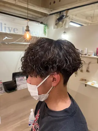 ミディアム パーマ メンズ メンズカットパーマ ✂️ JOYAのヘアスタイル