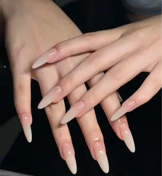 ネイル 里奈 Nailのネイルデザイン