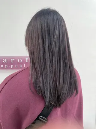 ロング カラー 芥川 未優のヘアスタイル
