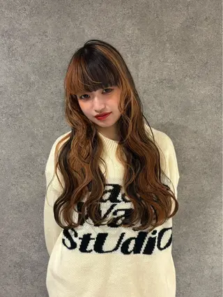 ロング カラー 紅都🫧透明感 水光カラー🫧のヘアスタイル