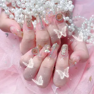 ネイル queensnail 🧸mikaのネイルデザイン