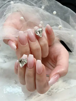 ネイル Crystal Nailのネイルデザイン