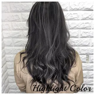 ロング カラー yuuka🌻 ハイライト/艶カラーのヘアスタイル