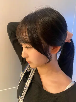 セミロング カラー ヘアアレンジ 顔周り小顔レイヤー ×ブリーチなしカラーのヘアスタイル