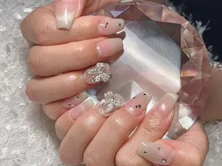 ネイル マツエク・マツパ アイブロウ Nail&eye Belire 新宿のネイルデザイン