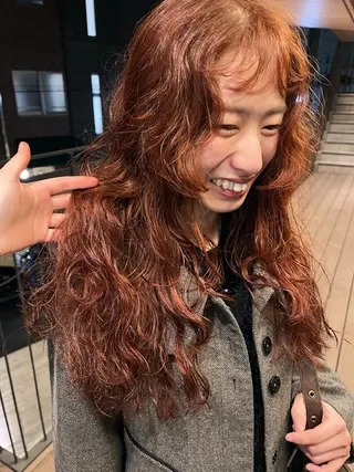 ロング パーマ 暖色/パーマ 🌼クニトウメイのヘアスタイル