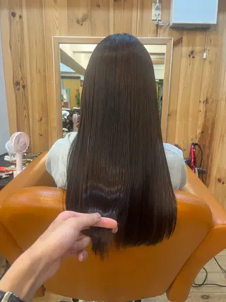 ロング ⚪️髪質改善 縮毛 店長 コウ⚪️のヘアスタイル