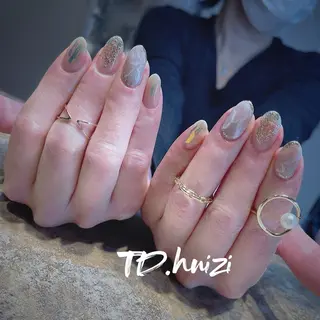 ミディアム めぐみのネイルサロン スタッフ練習のネイルデザイン