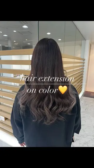 ロング カラー 赤み消し透明感カラー オオヤマのヘアスタイル