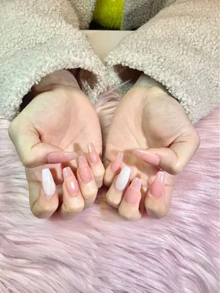 ネイル Jr.ネイリスト🤍 【Alissa】新栄のネイルデザイン