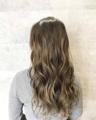 ロング カラー 髪質改善で 憧れの潤艶美髪にのヘアスタイル