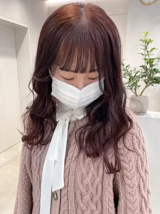 ロング カラー 青木 優歩のヘアスタイル