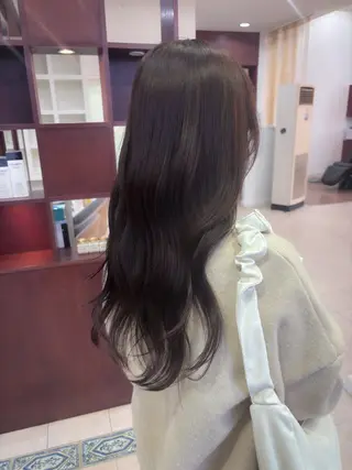 セミロング alu yuinaのヘアスタイル