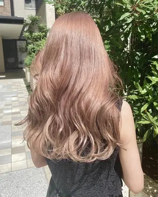ロング カラー ハイトーン/デザイン hirokiのヘアスタイル