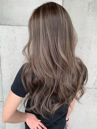 ロング カラー Mikuri 【Little】のヘアスタイル