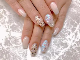 ネイル マジック ミラーのネイルデザイン