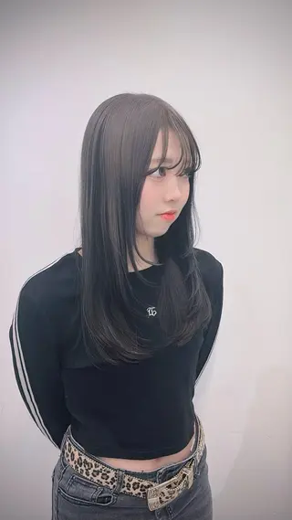 セミロング 心斎橋/プルエクステ ハイトーン/カットのヘアスタイル
