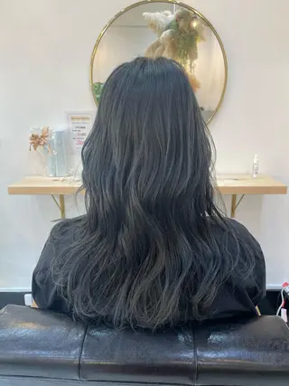 ロング カラー 高梨 菜々のヘアスタイル