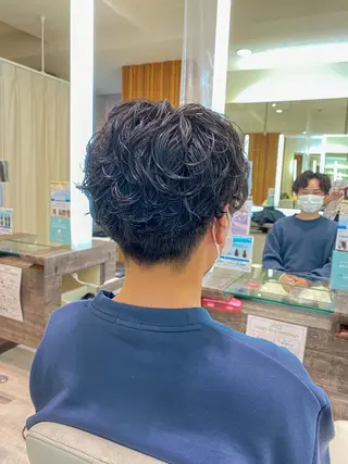 パーマ メンズ スパイラル波巻き パーマ井本汰壱のヘアスタイル