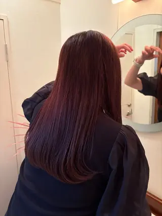 カラー UNBIRTHDAY Erenaのヘアスタイル