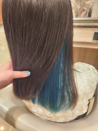 セミロング カラー 推しアニメカラー🌈 ツヤ透明感カラー🦄のヘアスタイル