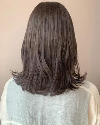 セミロング カラー hub hair レイヤー/透明感のヘアスタイル