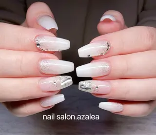 ネイル R inのネイルデザイン