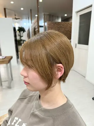 ショート ハイトーン/外国人風 カラー/メンズパーマのヘアスタイル