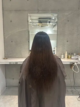 ロング ニュアンスカラー/ amikaのヘアスタイル