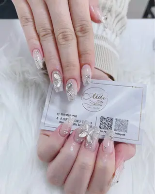ネイル AKIKO ネイルサロンのネイルデザイン